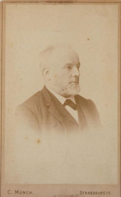 Henri-Jules Holtzmann, Professeur de théologie à Strasbourg, né le 17 Mai 1832 à Karlsruhe, Buste, 3/4 à dr