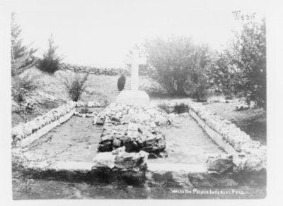 [Phot. de la tombe du Prince impérial en Afrique du Sud, par J. Barnett phot. à Johannesburg, en 1879. Don du prince R. Bonaparte, enregistré en 1929]