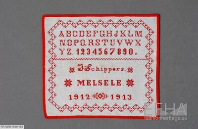 merklapLetter patch in white cotton canvas with cross-stitch embroidery in red wool; 1 alphabet; text : J Schippers Melsele 1912 1913