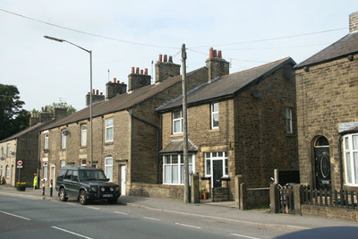 37 Buxton Road, Furness Vale. Looking SW from SK008834.