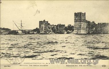 1914-15…Constantinople vu de la mer Marmara. Les vieilles murailles.