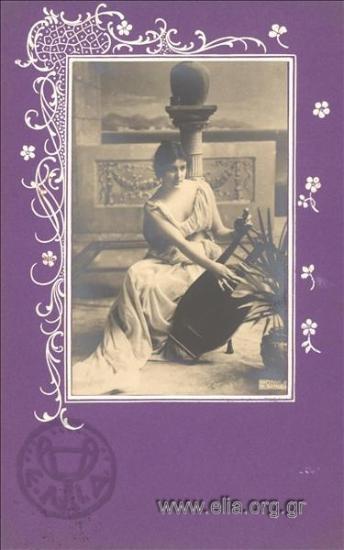 Γυναίκα σε πλαίσιο art nouveau.