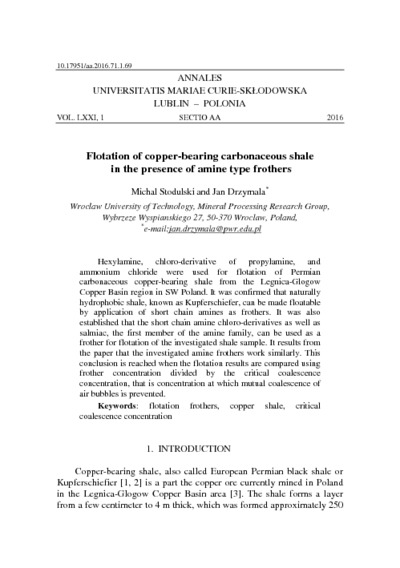 Flotation of copper-bearing carbonaceous shale in the presence of amine type frothers