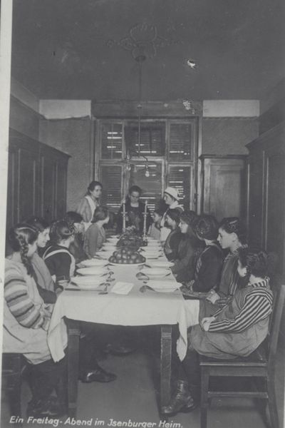 Young women at Sabbath dinner table; Heim des JuÌdischen Frauenbundes (Home for Wayward Girls); Neu-Isenburg Institutions; Educational; Schools; Portraits; Groups