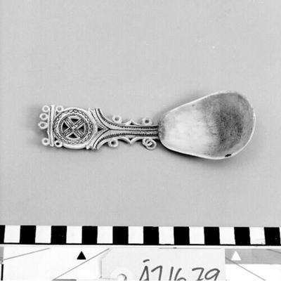 spoons, hornspoon, čoarvebaste (saN), baste | Europeana