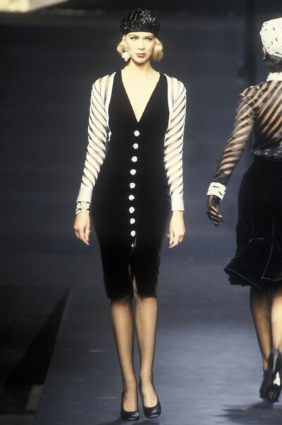 Valentino, Autumn-Winter 1992, Couture | Europeana