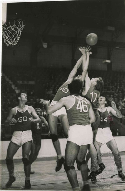 Affiche ancienne – Genève, 4 eme Championnat d'Europe de Basketball 1946 –  Galerie 1 2 3