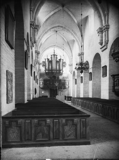 Varnhems Klosterkyrka | Europeana