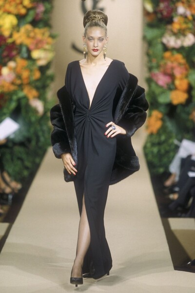 Yves Saint Laurent, Autumn-Winter 1999, Couture | Europeana