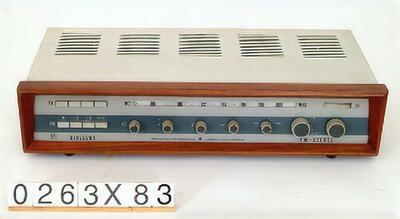 B&O Dirigent 609 K Radio FM | Europeana