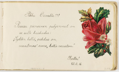 kaksi punaista ruusukiiltokuvaa tekstin vieressä muistoalbumilehdellä |  Europeana