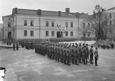 Suomen Valkoisen Kaartin Rykmentti Järjestäytyneenä Kaartin Kasarmin ...